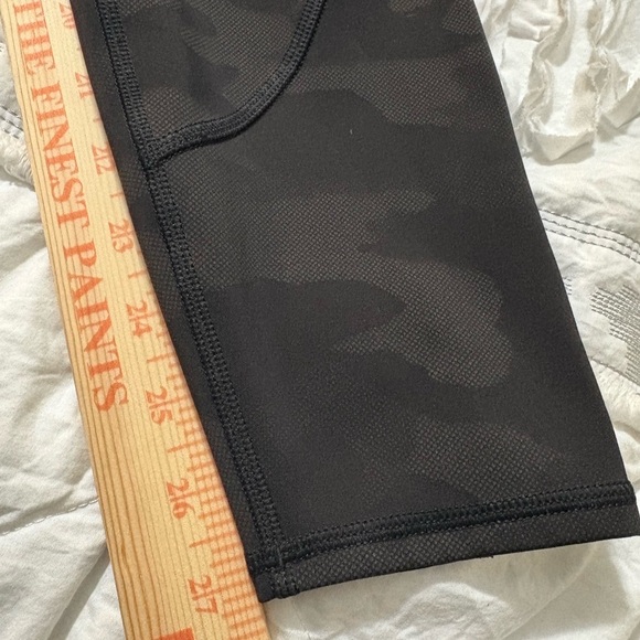 Athleta Rainier Reflective Tights Black Camouflage with Zipper Pockets. - Picture 15 of 16